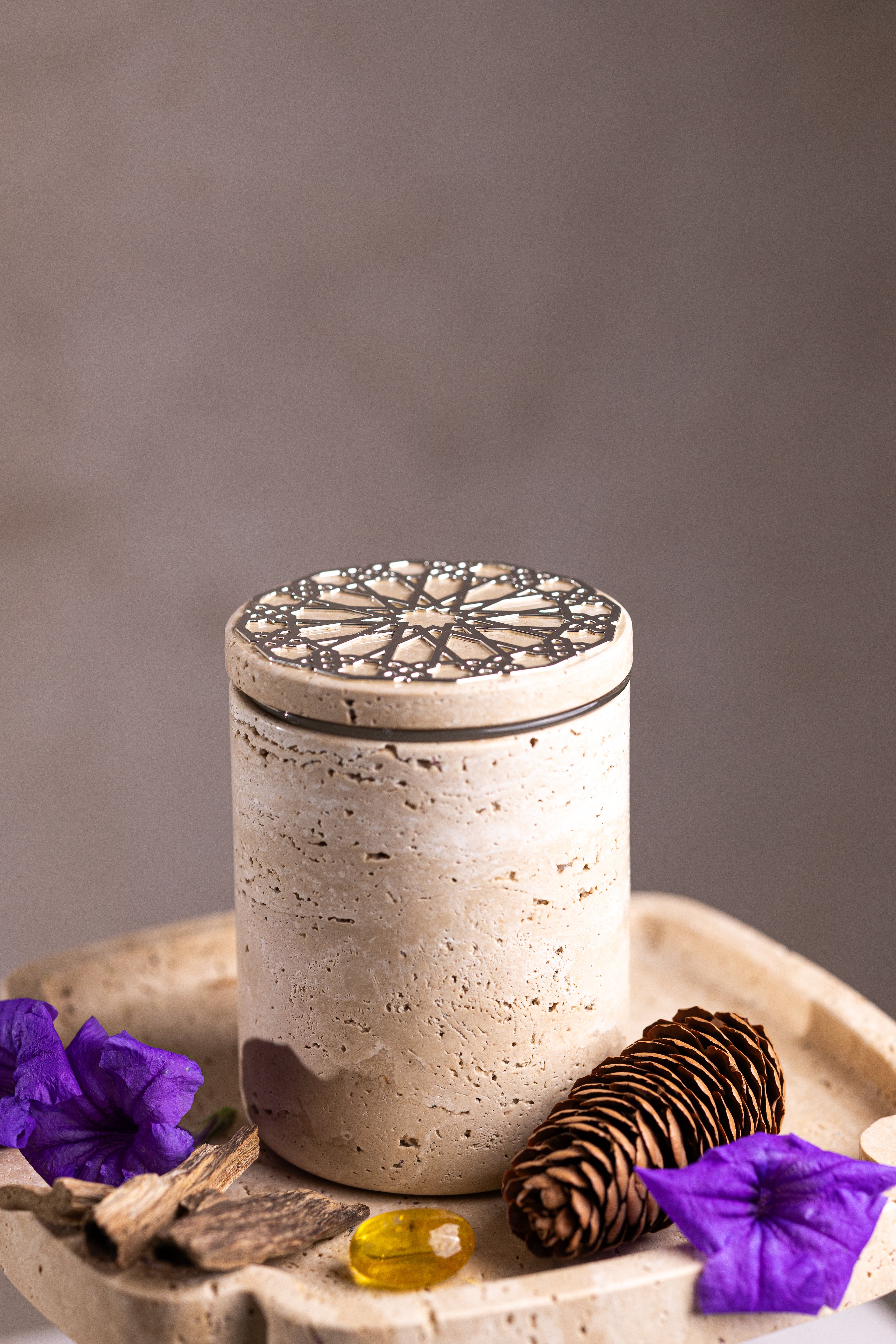 OUD MIRAGE Dubai Candle & Travertine Holder