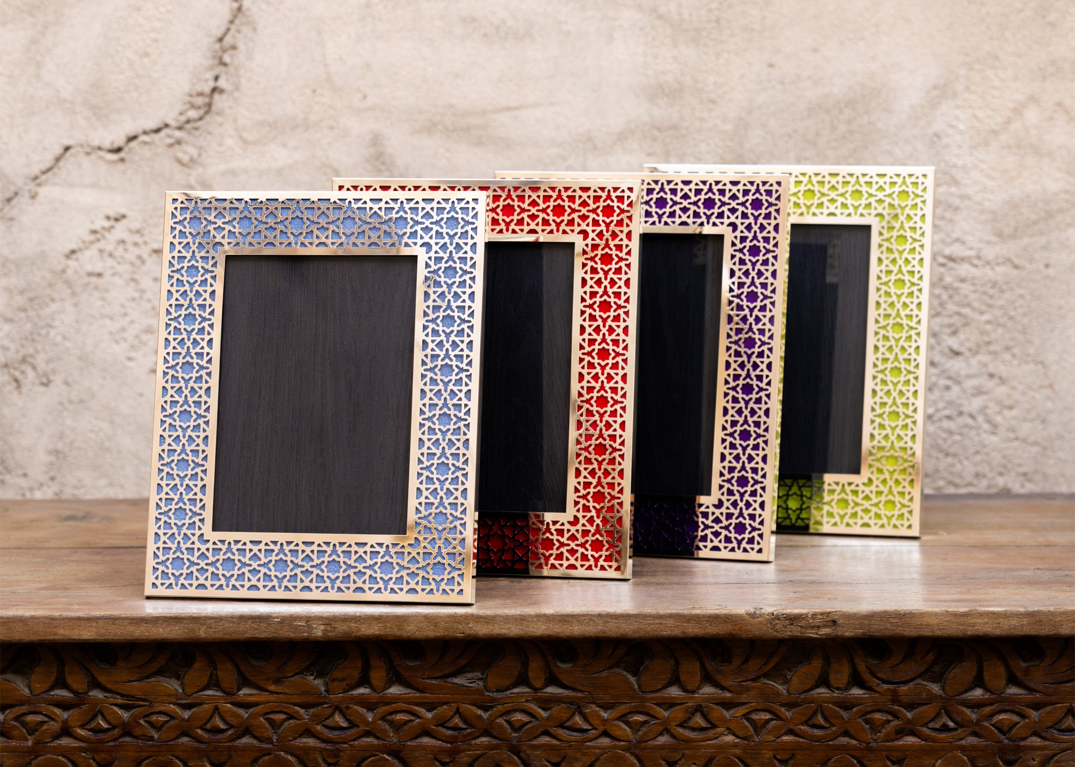 DUBAI Silver Photo Frame (5R) - Red