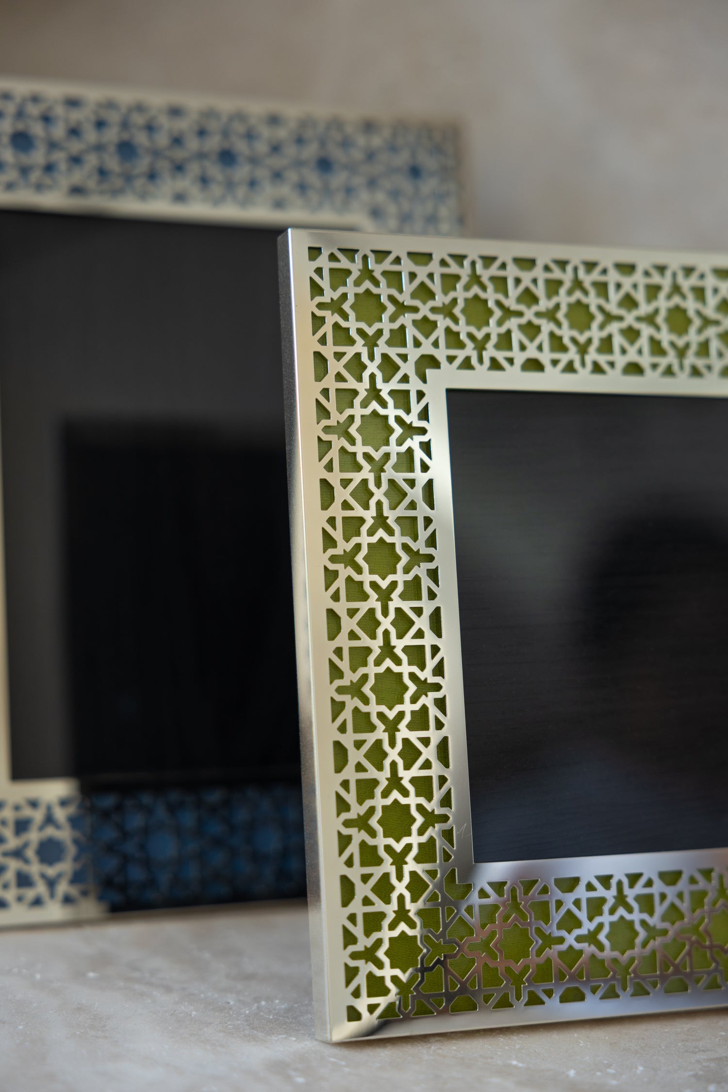 DUBAI Silver Photo Frame (5R) - Lime Green